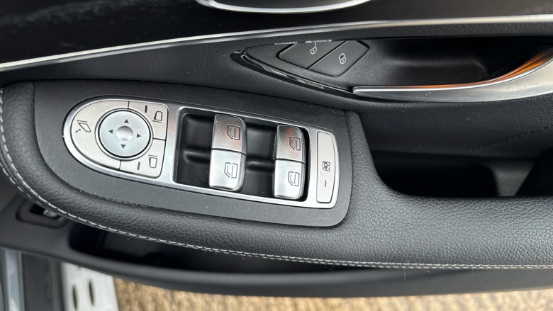 Mercedes-Benz GLC 250 4Matic AMG Line Premium 5dr 9G-Tronic Petrol Estate